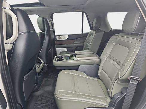 Used 2023 Lincoln Navigator Black Label AWD/4WD image 15
