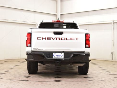 Used 2024 Chevrolet Colorado Z71 w/ Z71 Convenience Package 2 AWD/4WD image 7