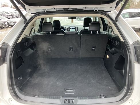 Used 2024 Ford Edge SEL w/ Convenience Package image 17