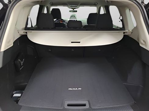 New 2026 Nissan Rogue SV w/ Cold Weather Package image 22