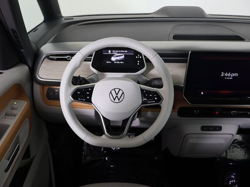 Used 2025 Volkswagen ID. Buzz 1st Edition image 36