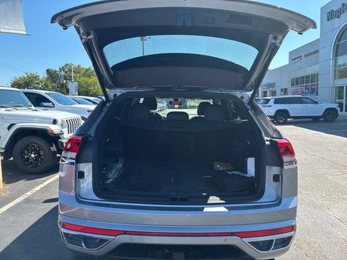 Used 2023 Volkswagen Atlas Cross Sport SEL Premium R-Line AWD/4WD image 27