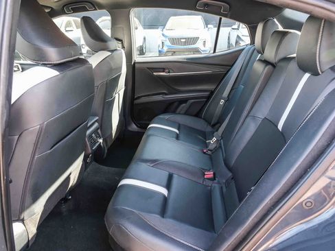 Used 2025 Toyota Camry SE FWD image 19