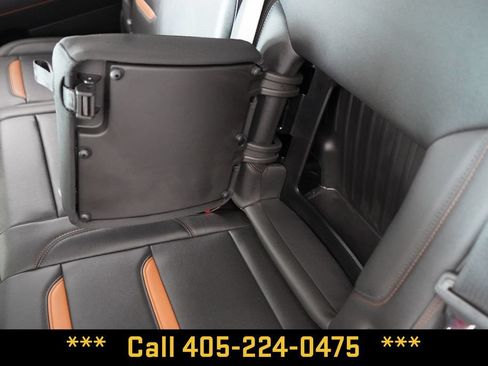 Used 2025 GMC Sierra 1500 AT4 w/ AT4 Premium Package AWD/4WD image 34