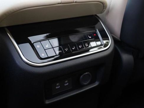 New 2026 Nissan Armada Platinum AWD/4WD image 27