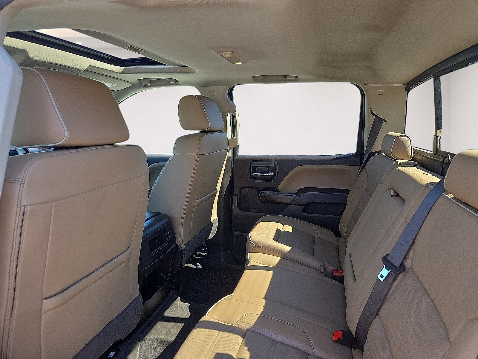 Used 2018 GMC Sierra 2500 Denali w/ Duramax Plus Package AWD/4WD image 20