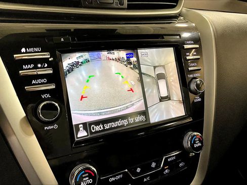 Used 2021 Nissan Murano SL w/ SL Moonroof Package image 27