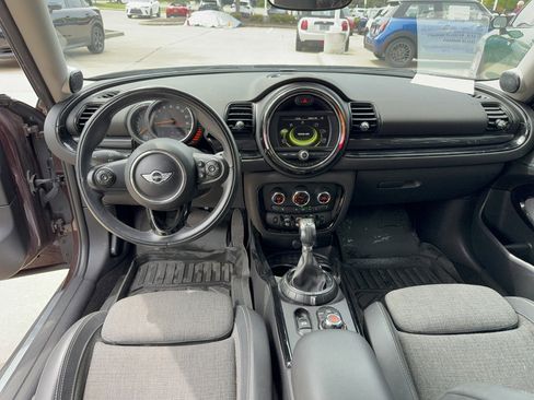 Used 2016 MINI Cooper Clubman FWD image 7