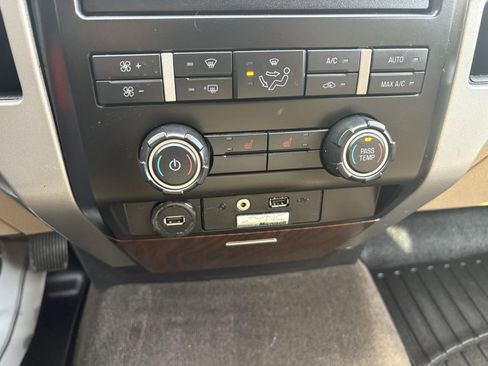 Used 2012 Ford F150 Lariat w/ Lariat Plus Pkg image 33