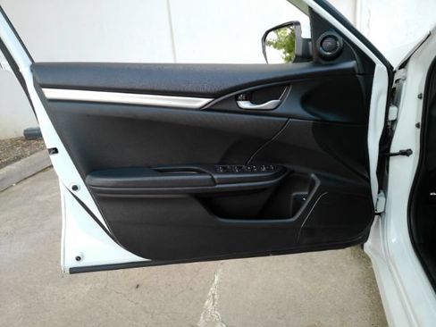 Used 2021 Honda Civic Sport image 11