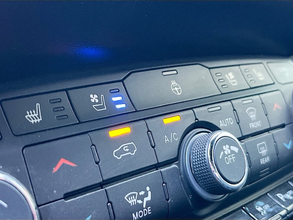 Used 2023 Dodge Durango R/T RWD image 20