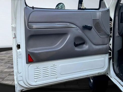 Used 1997 Ford F350 4x4 Regular Cab image 14