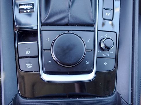 Used 2025 MAZDA CX-50 AWD 2.5 Hybrid w/ Premium Pkg image 24