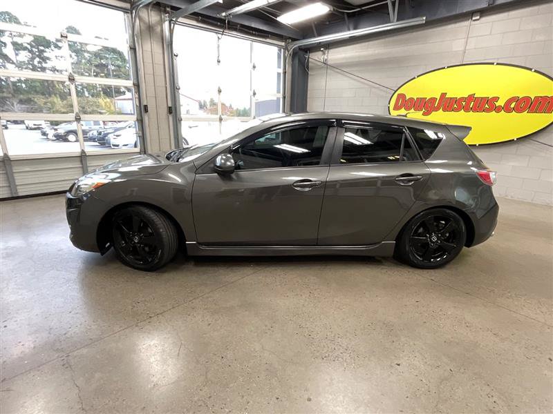 Used 2011 MAZDA MAZDA3 s Grand Touring w/ Tech Pkg FWD image 2