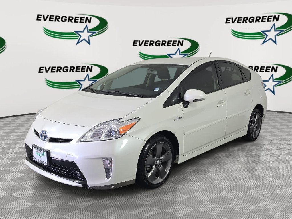 Used 2015 Toyota Prius Persona Series FWD image 1