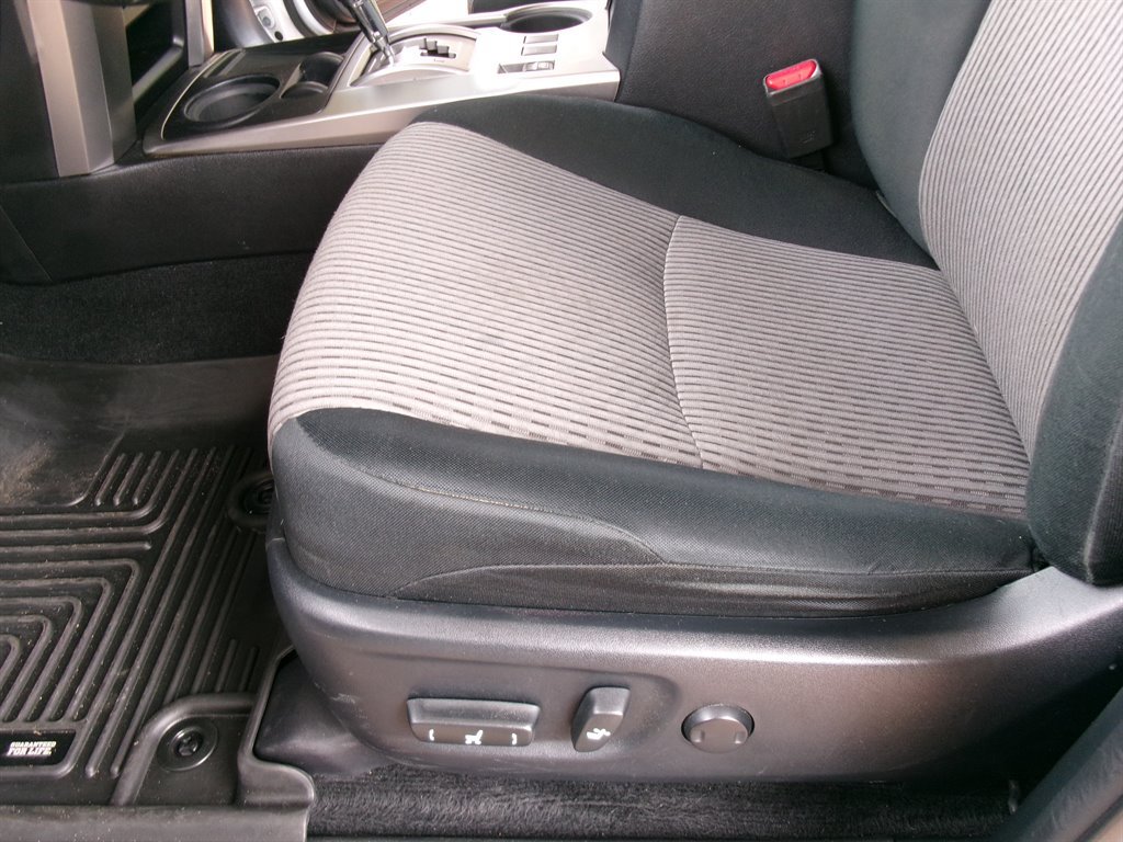Used 2016 Toyota 4Runner SR5 RWD image 13