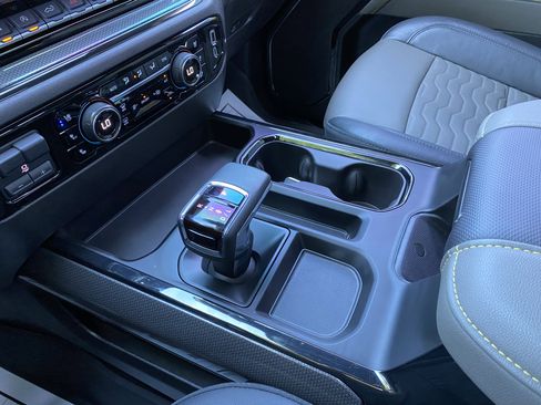 Used 2024 Chevrolet Silverado 1500 ZR2 w/ Technology Package image 20