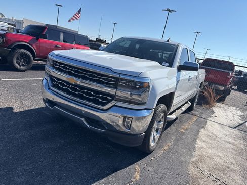 Used 2018 Chevrolet Silverado 1500 LTZ w/ Sport Package image 3