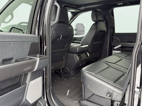 Used 2025 Ford F150 Lariat w/ Equipment Group 502A High image 23