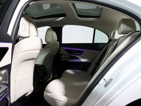 Used 2024 Mercedes-Benz E 350 4MATIC Sedan image 28