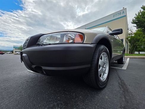 Used 2003 Volvo V70 AWD/4WD image 10