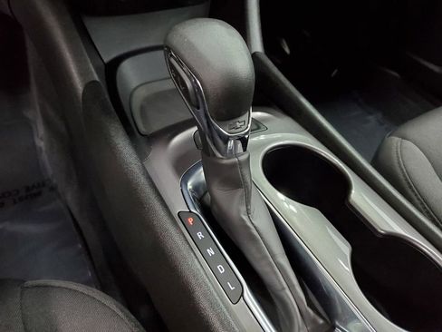 Used 2022 Chevrolet Malibu LS image 17