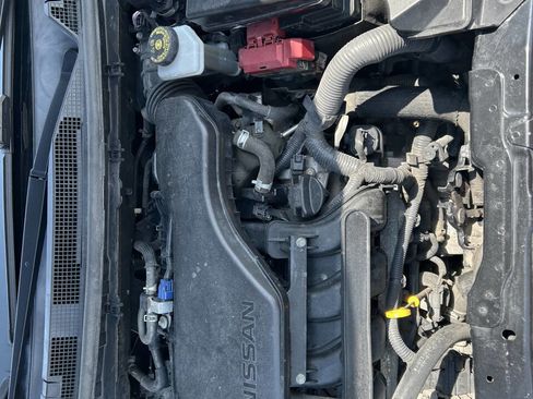 Used 2019 Nissan Rogue Sport S image 4