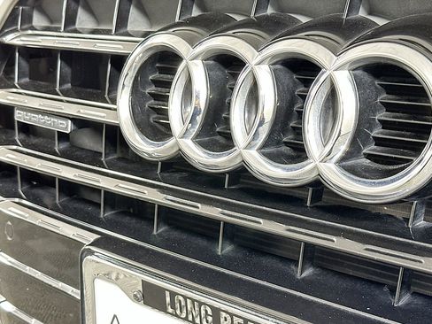 Used 2018 Audi Q3 2.0T Premium w/ Convenience Package image 15