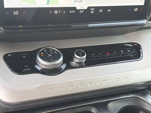 Certified 2025 Ford Expedition Max Active RWD image 35
