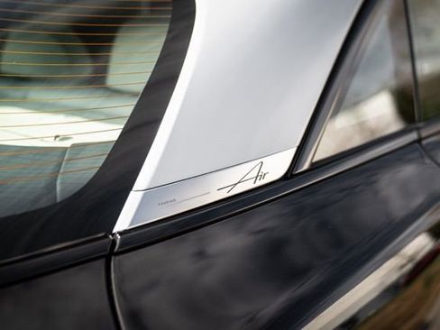 Used 2023 Lucid Air Touring image 21