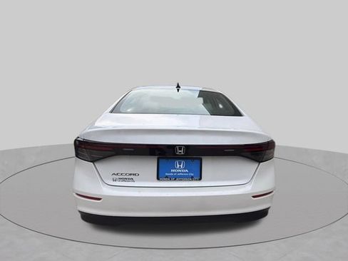 Certified 2025 Honda Accord SE image 4