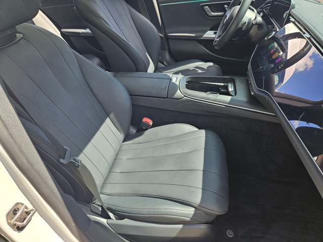 Used 2025 Mercedes-Benz E 350 Sedan image 20