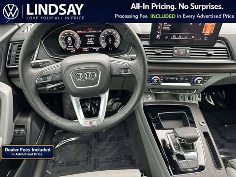 Used 2024 Audi Q5 e Premium Plus w/ Premium Plus Package AWD/4WD image 10
