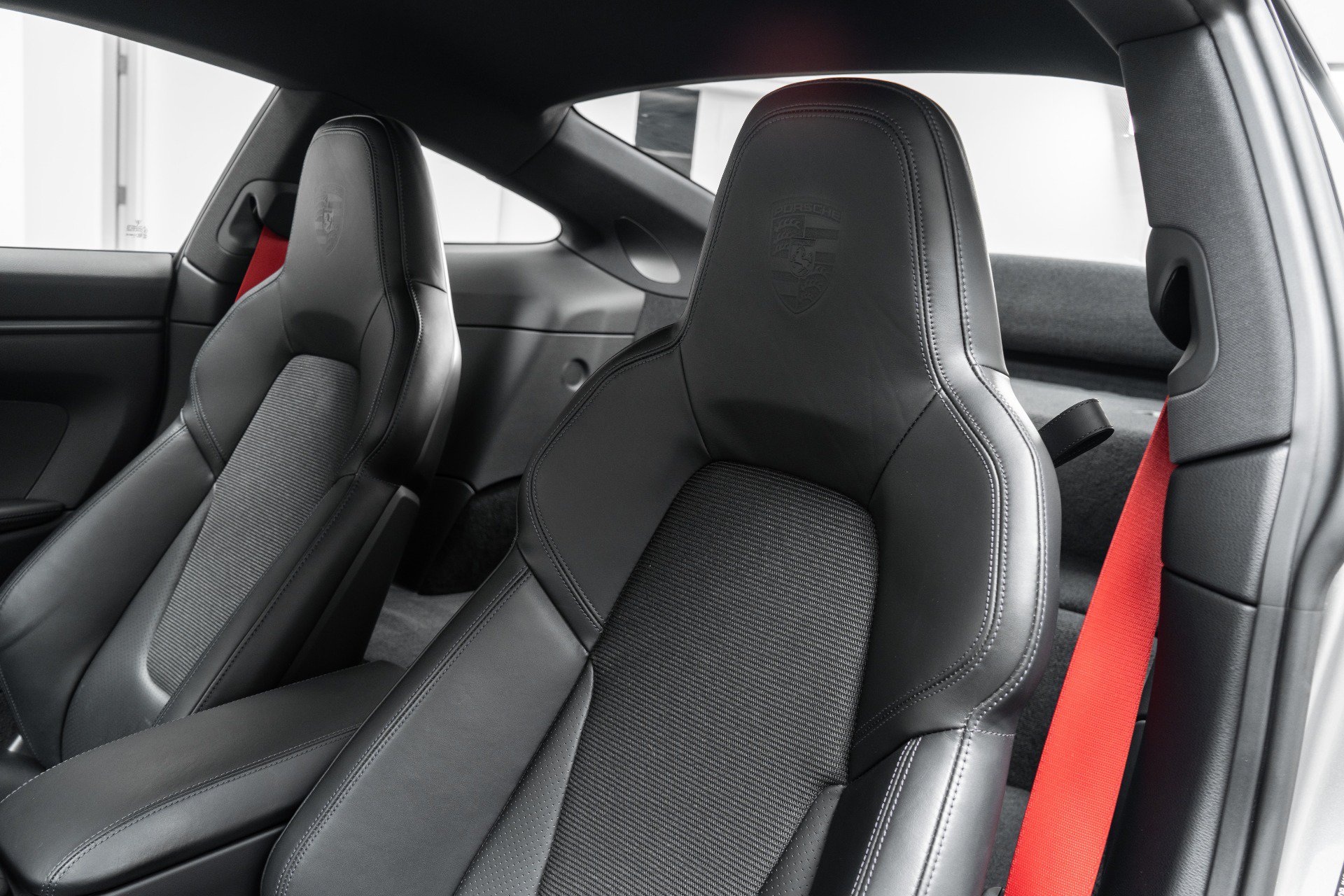 Used 2022 Porsche 911 GT3 RWD image 33