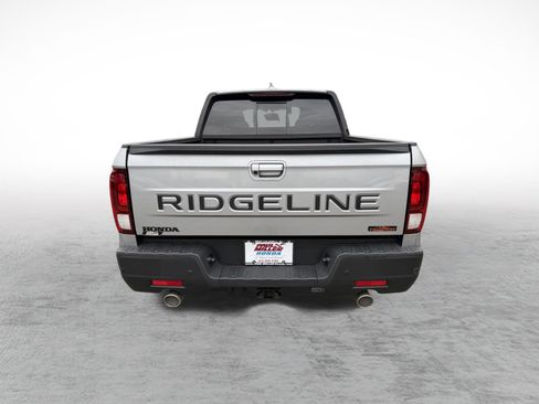 Used 2024 Honda Ridgeline TrailSport image 5