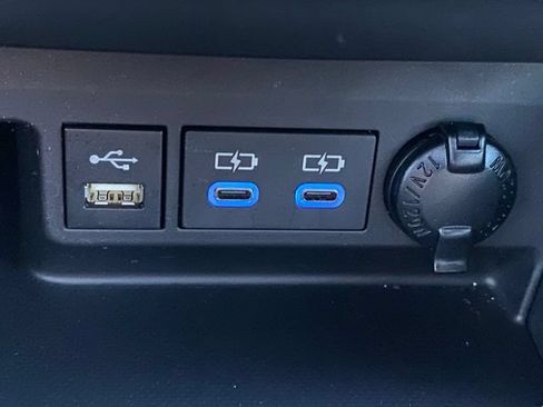 Used 2022 Toyota Highlander XSE AWD/4WD image 23