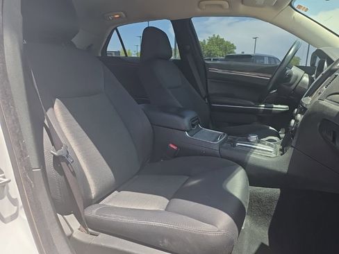 Used 2021 Chrysler 300 Touring w/ Sport Appearance Package RWD image 20