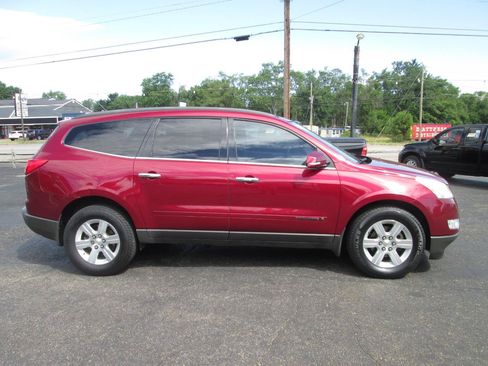 Used 2009 Chevrolet Traverse LT AWD/4WD image 7