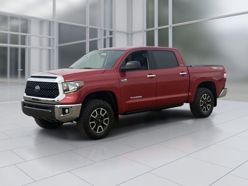 Used 2014 Toyota Tundra Limited w/ Limited Premium Package image 2