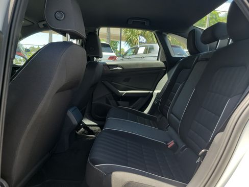 Certified 2023 Volkswagen Jetta Sport FWD image 17