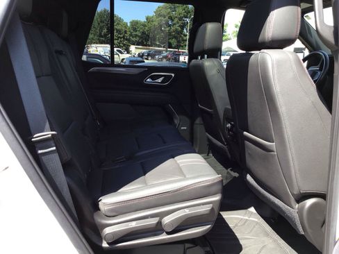 Used 2021 Chevrolet Tahoe RST w/ Luxury Package RWD image 5