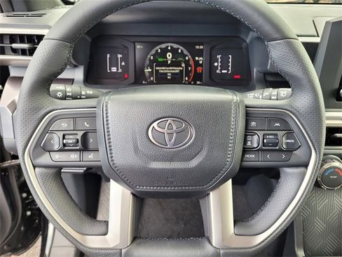 New 2025 Toyota 4Runner SR5 image 12