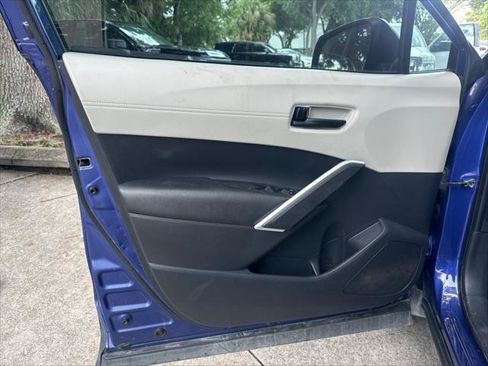 Used 2022 Toyota Corolla Cross LE FWD image 14