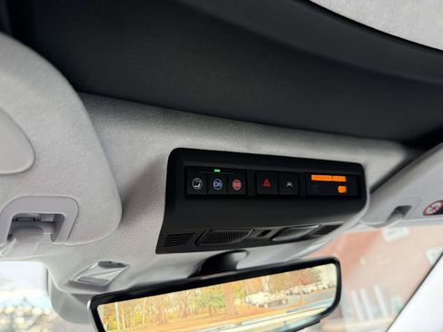 Used 2024 Chevrolet Corvette Stingray Premium Cpe w/ Z51 Performance Package image 29