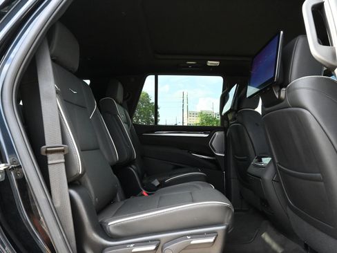 Certified 2025 Cadillac Escalade Premium Luxury w/ Touring Package AWD/4WD image 24