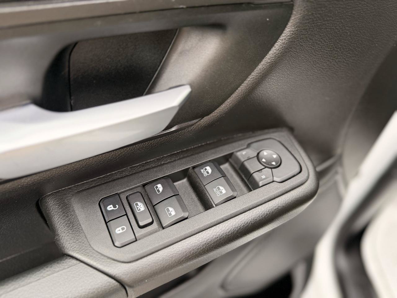 Used 2025 RAM 1500 Warlock AWD/4WD image 9