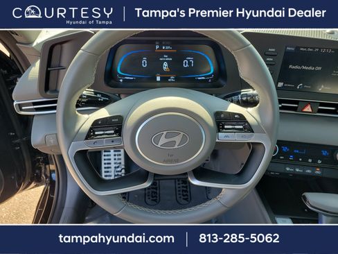 Certified 2025 Hyundai Elantra Sport w/ Cargo Package image 21