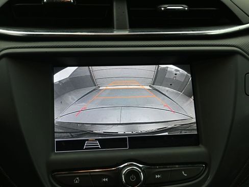 Used 2023 Chevrolet TrailBlazer RS image 11