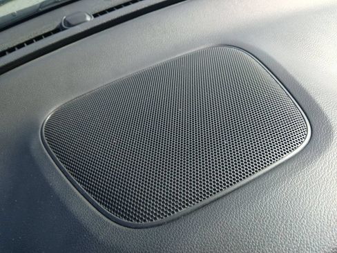 Used 2023 Kia Soul LX w/ LX Technology Package FWD image 30