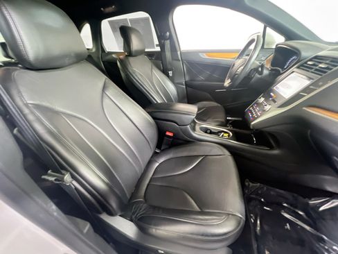 Used 2019 Lincoln MKC Reserve w/ MKC Climate Package AWD/4WD image 28